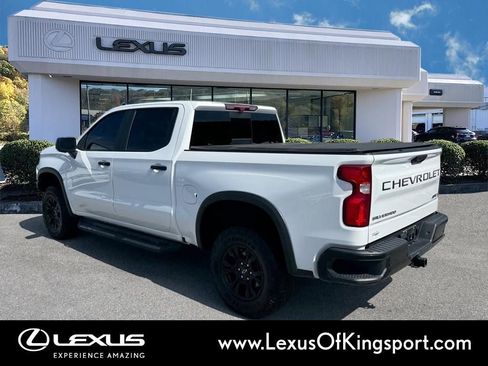 Used 2022 Chevrolet Silverado 1500 ZR2 w/ Technology Package image 3