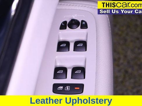 Used 2021 Volvo XC60 T5 Momentum w/ Premium Package FWD image 31