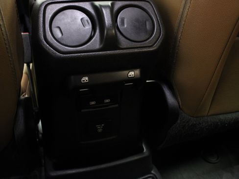 Used 2022 Jeep Wrangler Unlimited Sahara w/ Cold Weather Group image 17