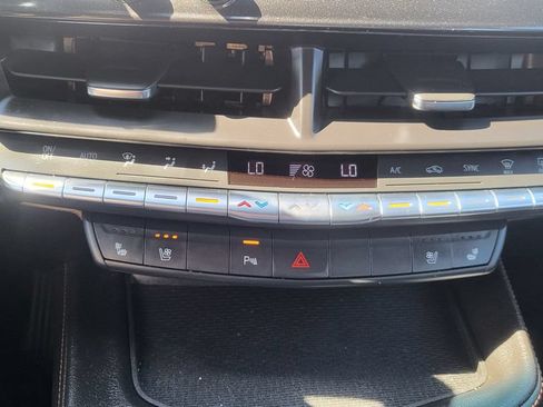 Used 2020 Cadillac CT4 Sport w/ Climate Package AWD/4WD image 35