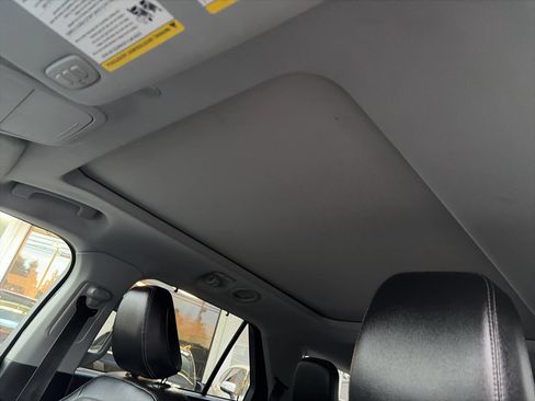 Used 2021 Ford Explorer Limited w/ Equipment Group 301A image 34