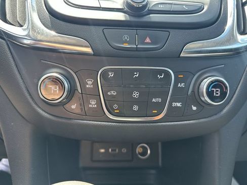 Used 2024 Chevrolet Equinox LT w/ LPO, Floor Liner Package FWD image 38