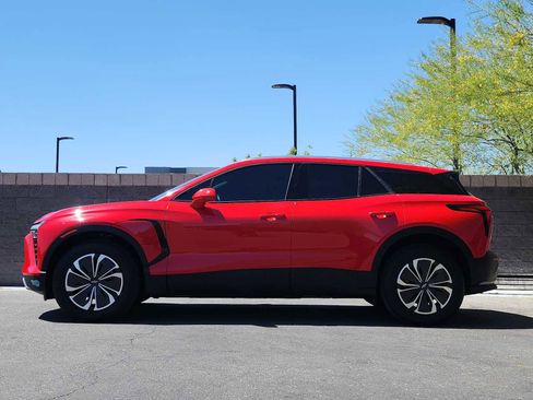 Used 2024 Chevrolet Blazer EV LT AWD/4WD image 6