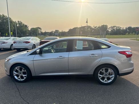 Used 2012 Ford Focus SEL FWD image 8