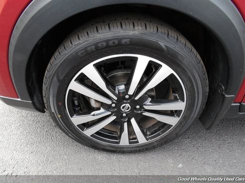 Used 2020 Nissan Kicks SR FWD image 11
