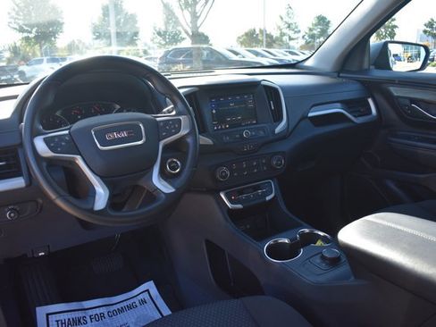 Used 2024 GMC Terrain SLE image 18