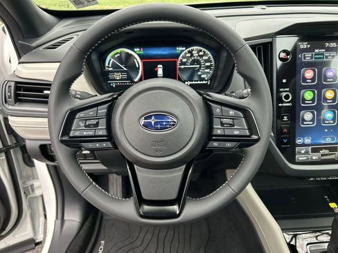 Certified 2025 Subaru Forester Premium image 18