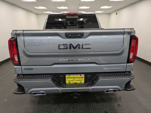Used 2026 GMC Sierra 1500 Denali Ultimate image 5