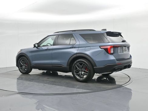 Used 2025 Ford Explorer ST w/ Sun And Sound Package AWD/4WD image 6