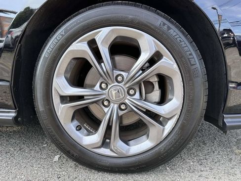 Used 2023 Honda Accord EX image 6