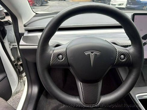 Used 2022 Tesla Model 3 Long Range AWD/4WD image 18