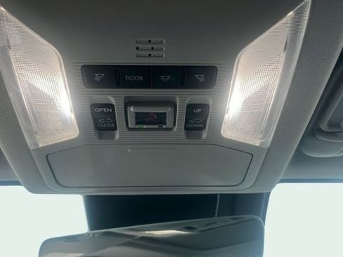 Used 2025 Toyota RAV4 Limited image 24