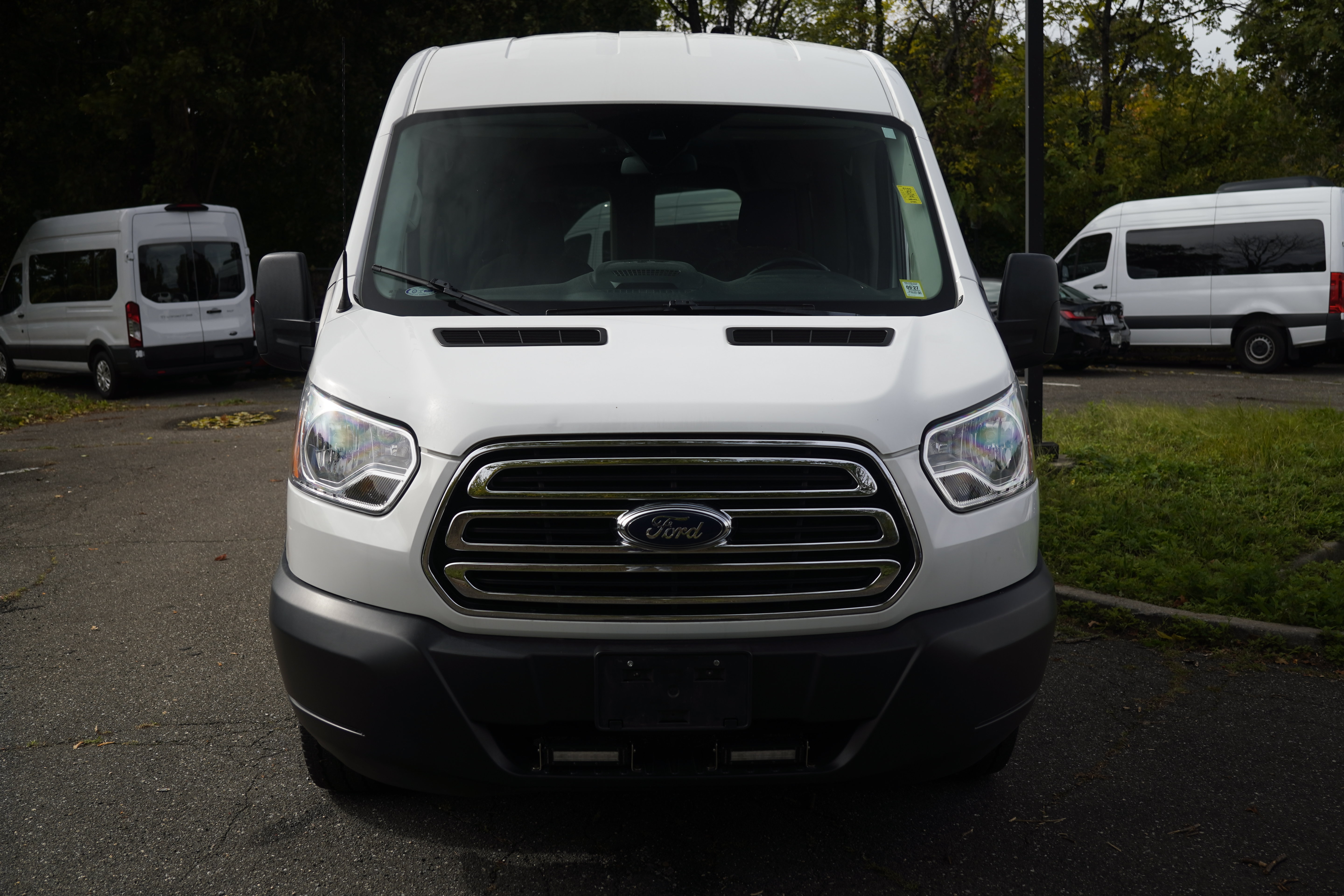Used 2019 Ford Transit 350 XLT RWD image 10