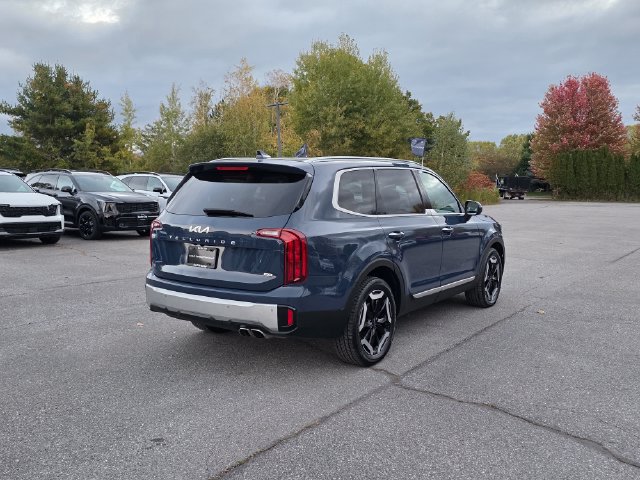 Certified 2024 Kia Telluride S w/ S Sunroof Package AWD/4WD image 8