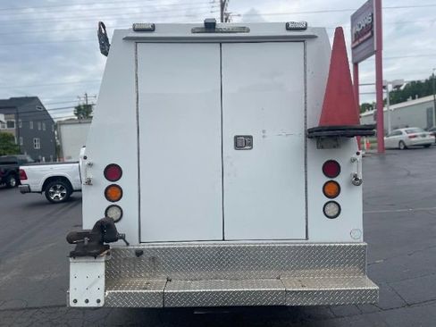 Used 2017 Mercedes-Benz Sprinter 3500 image 7