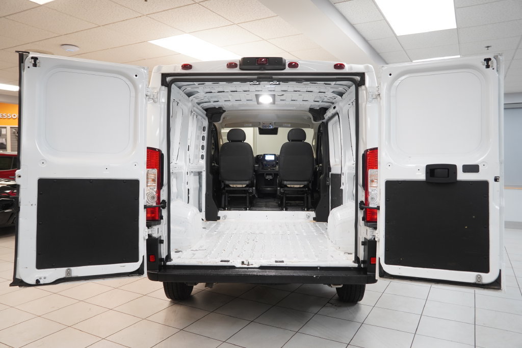 Used 2025 RAM ProMaster 1500 w/ Convenience Group FWD image 9