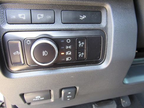 Used 2023 Ford F350 Lariat w/ FX4 Off-Road Package AWD/4WD image 16