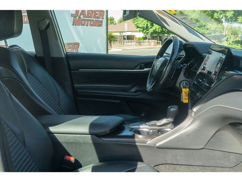 Used 2024 Toyota Camry SE FWD image 43