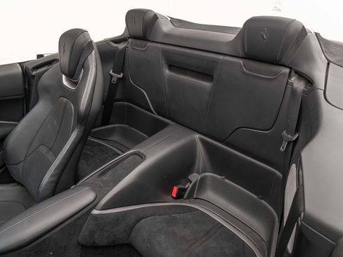 Certified 2024 Ferrari Roma Spider RWD image 33