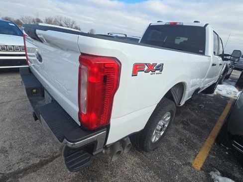 Used 2024 Ford F250 XLT w/ FX4 Off-Road Package image 4