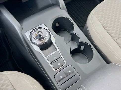 Used 2020 Ford Escape SE image 22