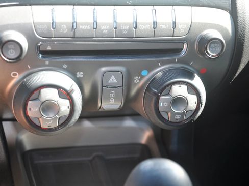 Used 2015 Chevrolet Camaro LS RWD image 31