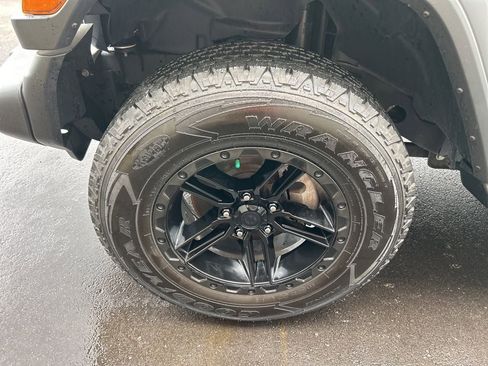 Used 2024 Jeep Wrangler Sport image 20