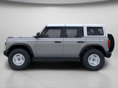 New 2026 Ford Bronco Heritage Edition image 3