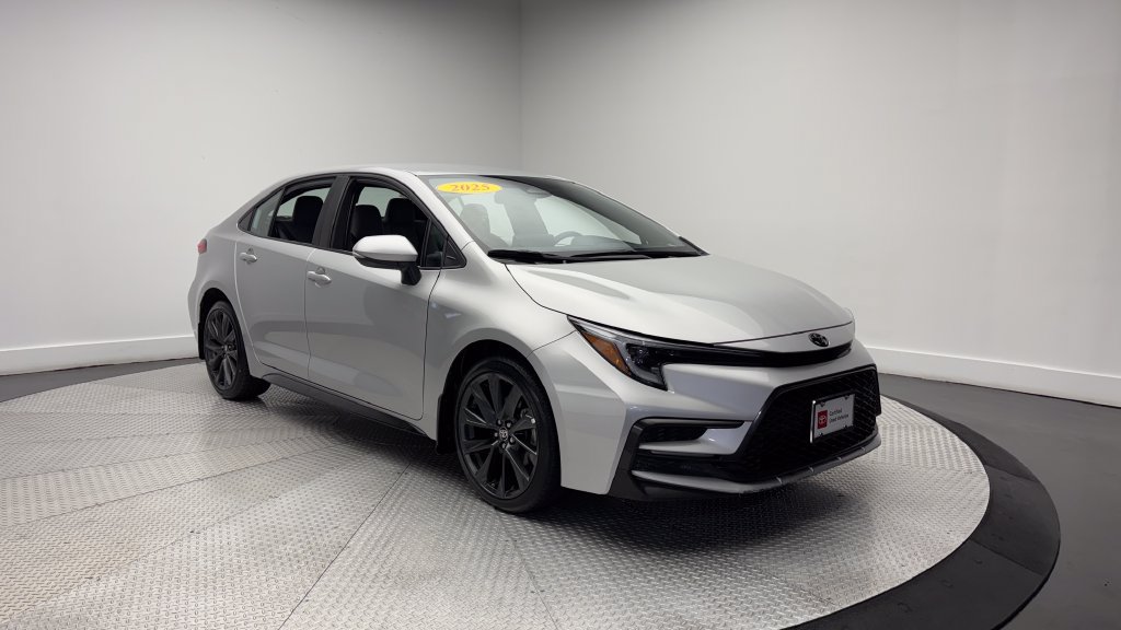 Certified 2025 Toyota Corolla SE FWD image 36