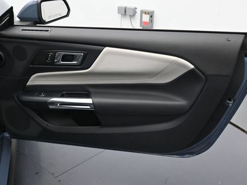 Used 2025 Ford Mustang GT Premium RWD image 29