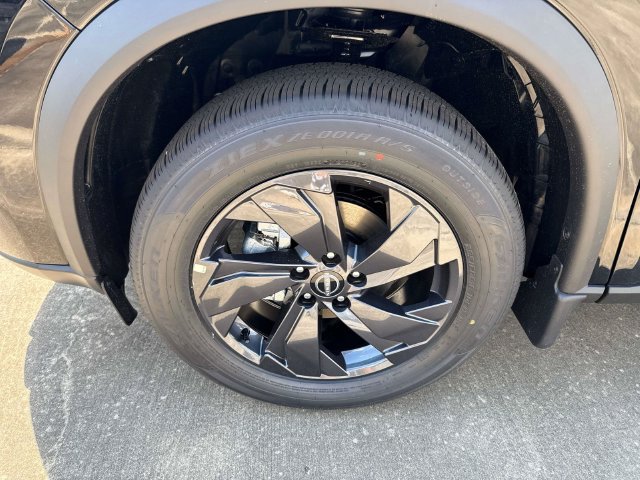 New 2026 Nissan Rogue SV FWD image 4