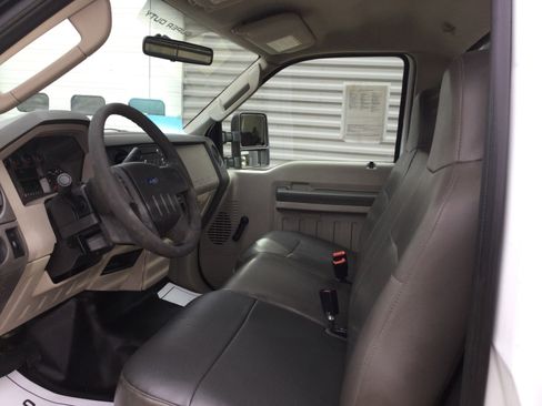 Used 2009 Ford F350 XL RWD image 6