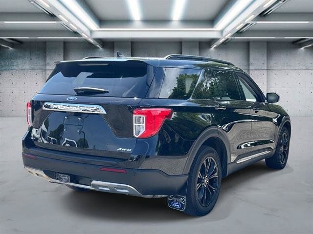 Used 2023 Ford Explorer XLT w/ Equipment Group 202A AWD/4WD image 24