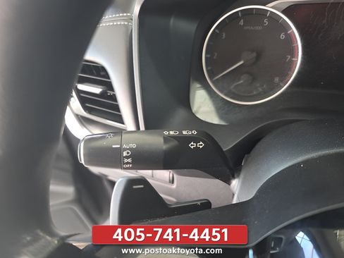 Used 2021 Nissan Rogue SV AWD/4WD image 13