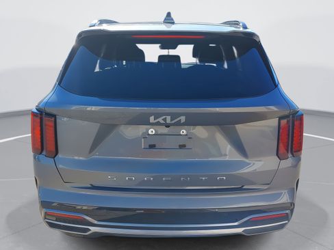 Used 2022 Kia Sorento S w/ Panoramic Sunroof Package image 6