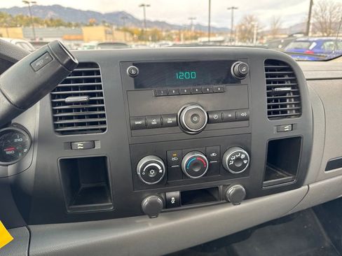 Used 2013 Chevrolet Silverado 1500 W/T image 34