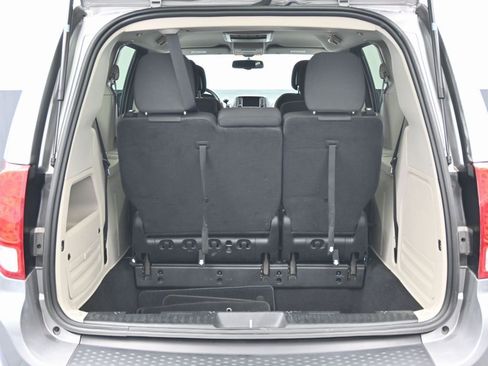 Used 2017 Dodge Grand Caravan SE w/ Power Window Group image 15