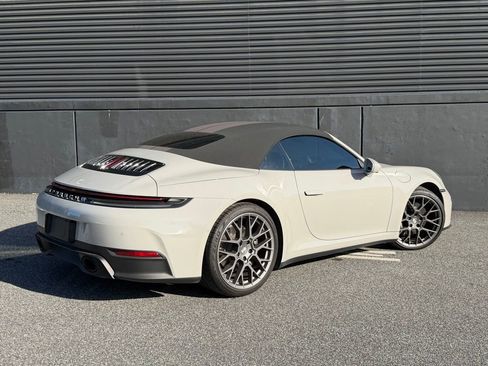 Certified 2025 Porsche 911 Carrera RWD image 10