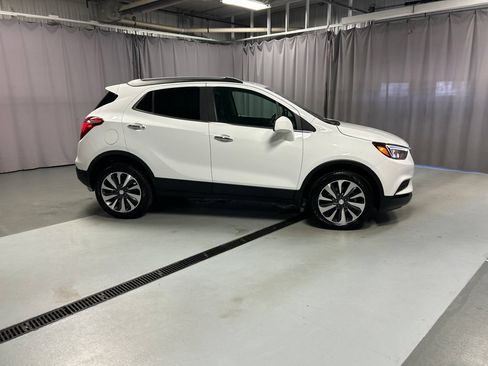 Used 2022 Buick Encore Preferred w/ Safety Package AWD/4WD image 8