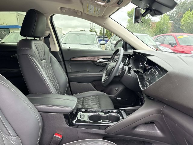 Used 2023 Buick Envision Avenir FWD image 11