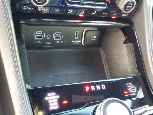 Used 2022 Jeep Grand Cherokee Summit AWD/4WD image 24
