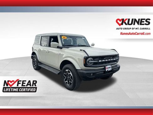 Used 2025 Ford Bronco Outer Banks image 1