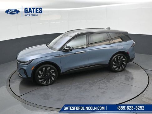 New 2026 Lincoln Nautilus Reserve AWD/4WD image 46