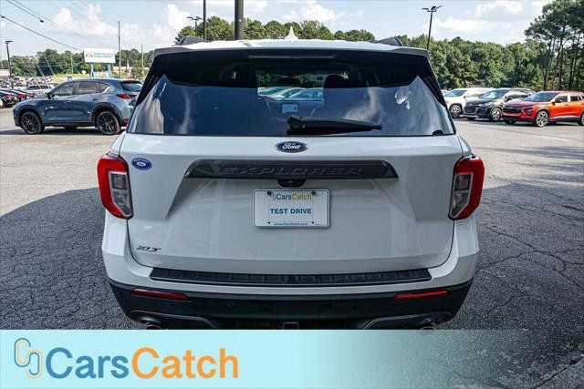 Used 2023 Ford Explorer XLT w/ Equipment Group 202A RWD image 12