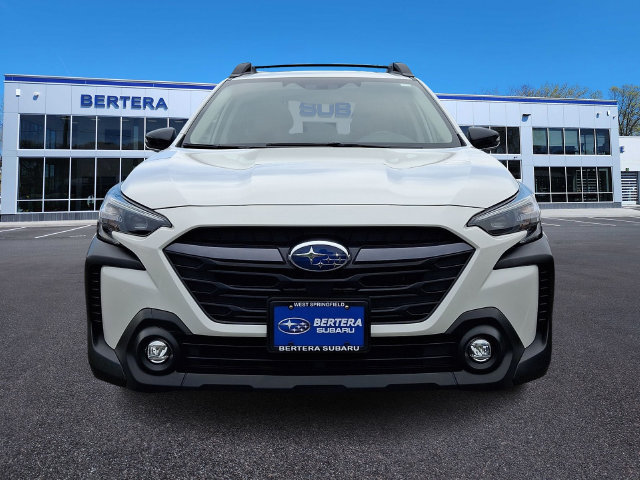 Used 2025 Subaru Outback Premium AWD/4WD image 2