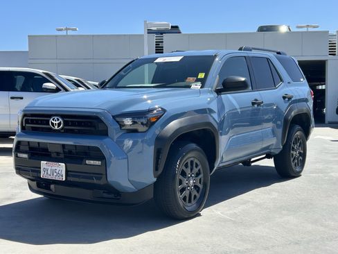 Certified 2026 Toyota 4Runner SR5 AWD/4WD image 6