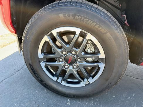 Used 2024 Toyota Tacoma TRD Sport w/ TRD Sport Upgrade Package RWD image 39