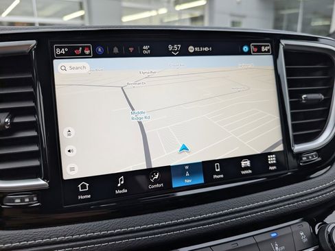 New 2026 Chrysler Pacifica Limited w/ S Appearance Package image 25