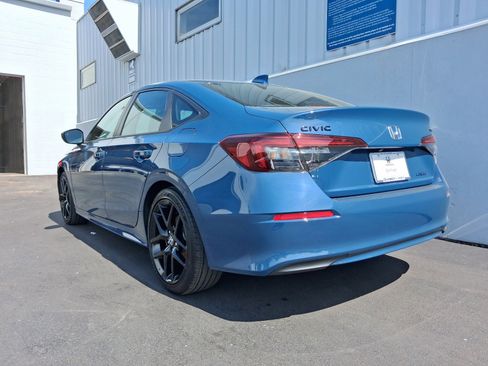 Used 2026 Honda Civic Sport image 3