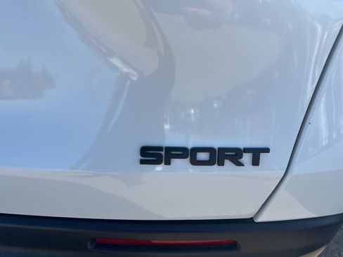 Used 2024 Honda HR-V Sport image 6